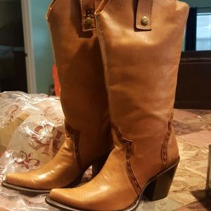 Mexican cowboy boots