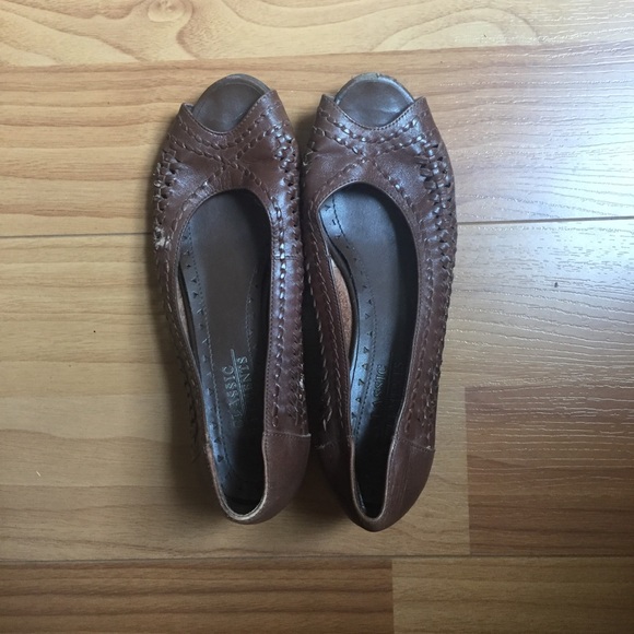 VINTAGE Woven Leather 1980s Peeptoe Leather Flats - Picture 3 of 7