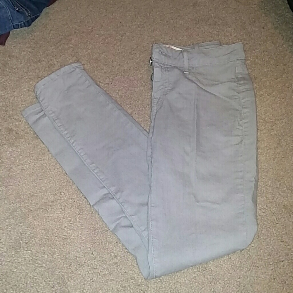 Gray skinny jeans