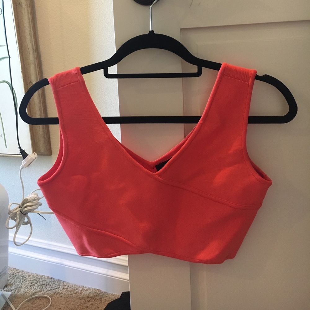 BCBGMAX Janelle Crop