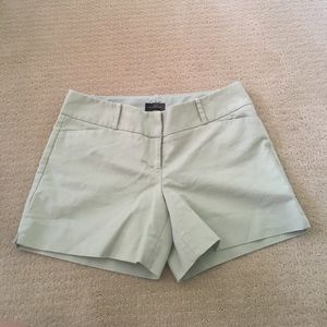 The Limited seafoam dress shorts size 8