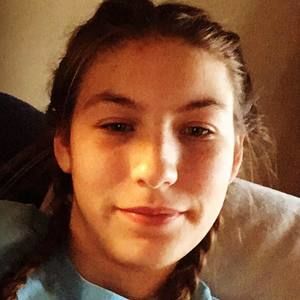 Meet your Posher, Carly