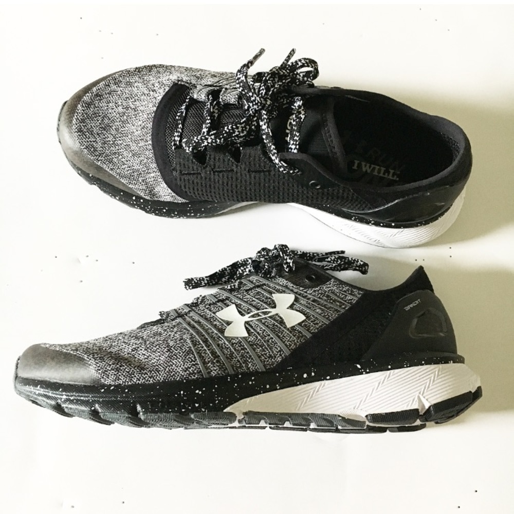 Under Armour Charged bandit 2 black and white