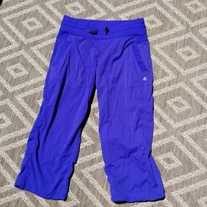Lululemon cropped pants
