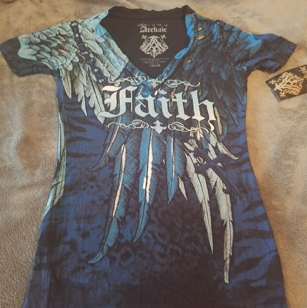 NWT archaic shirt