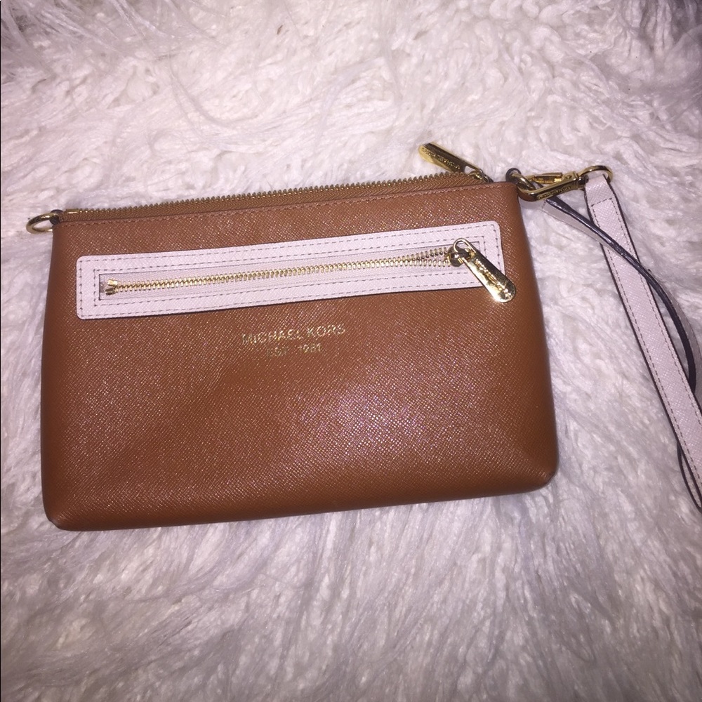 Michael Kors wristlet