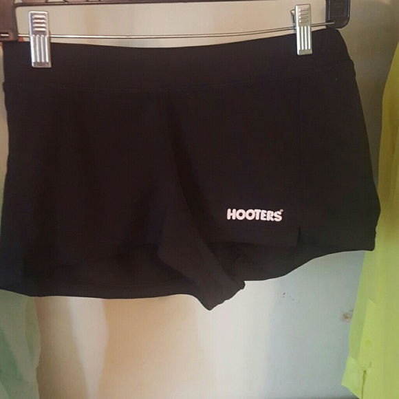 Hooters shorts - Picture 2 of 2