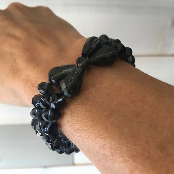 Jewelry - Beaded stretch bracelet