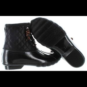 🔥TRENDY BRAND NEW STEVE MADDEN TILLIS DUCK SHOE🔥