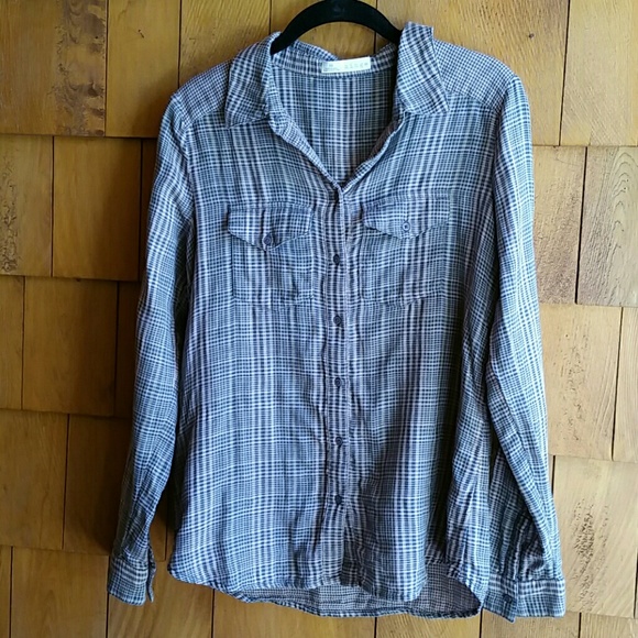 XS Hinge long-sleeve button down - Picture 1 of 3