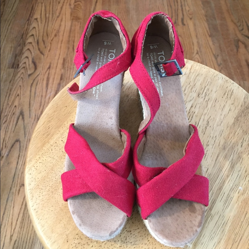 Red Toms Wedges!