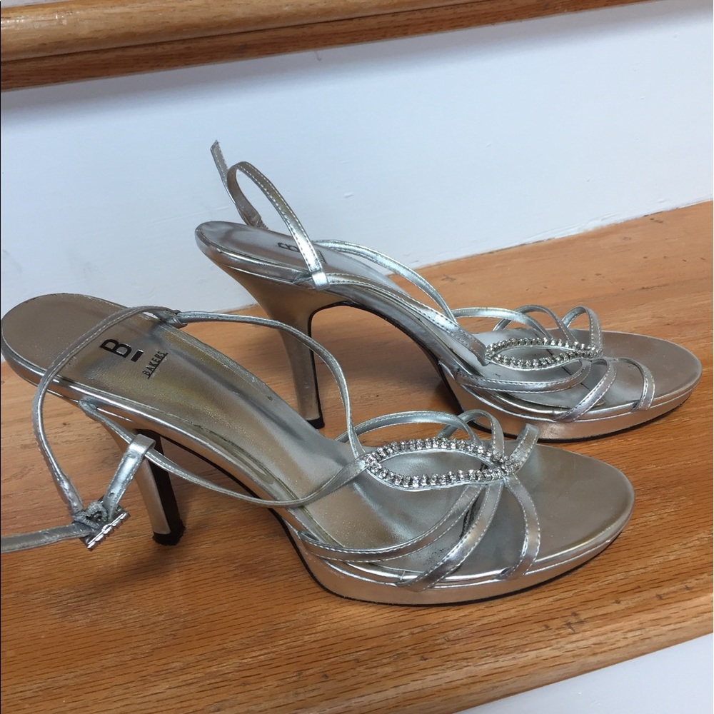 Bakers comfy double row crystal/silver sling back