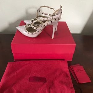Authentic Valentino Rock Stud pumps. Size 40.