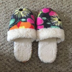 Vera Bradley slippers size 9/10