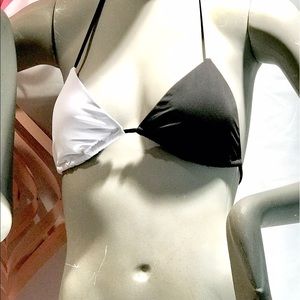 Bicolor Halter Wrap Triangle Top.