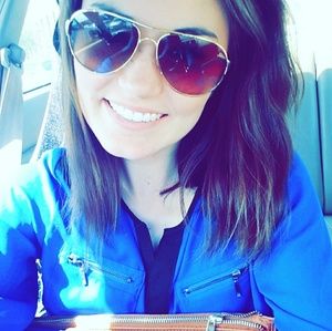 Meet your Posher, Whitney