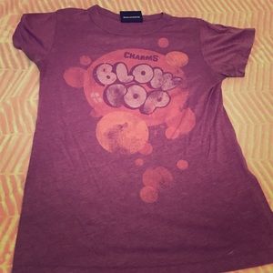 Bundle of 4 graphic tees