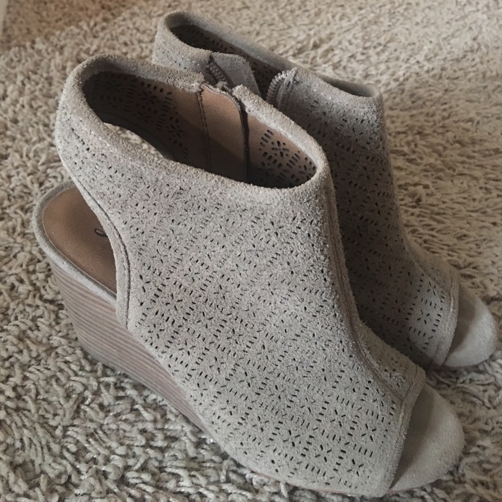 Lucky Brand heels