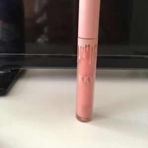 KKW KIM LIPSTICK
