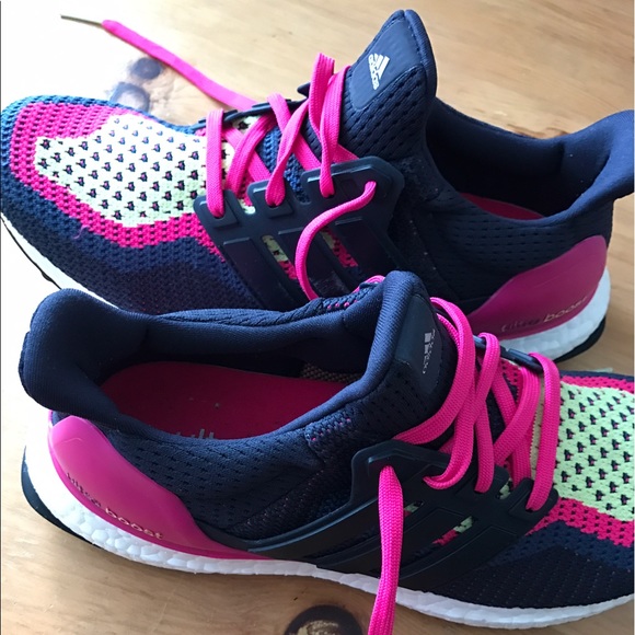 Adidas Ultra Boost - Picture 3 of 4