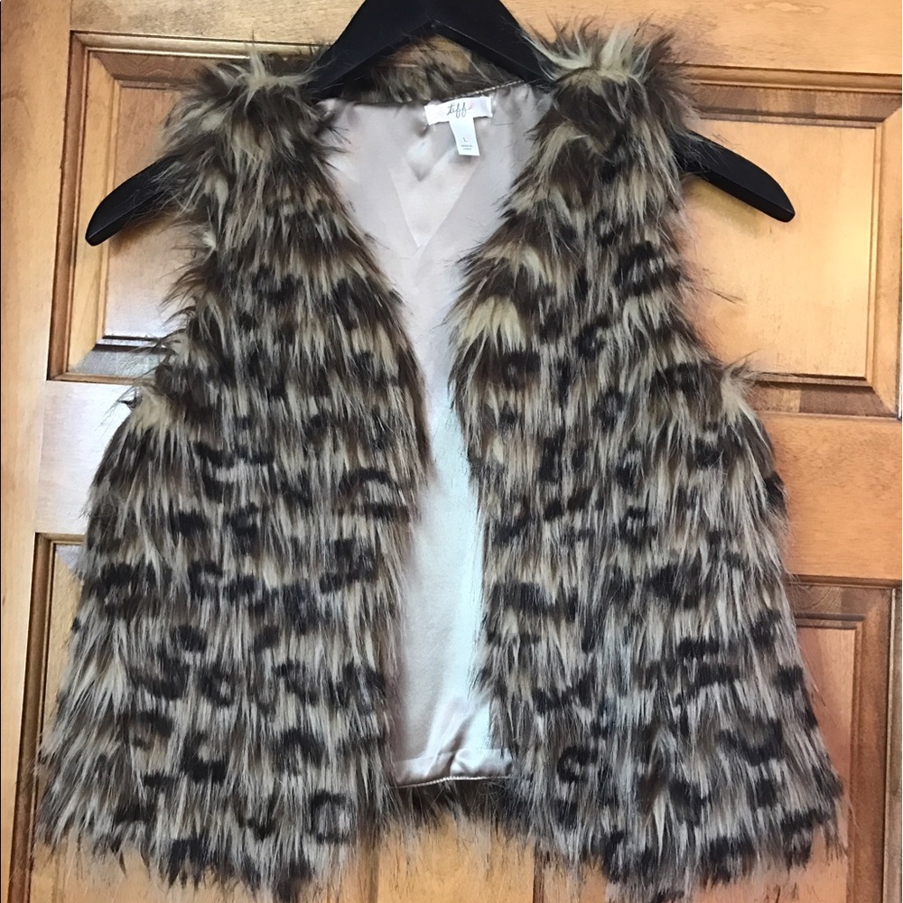 Leopard print faux fur jacket