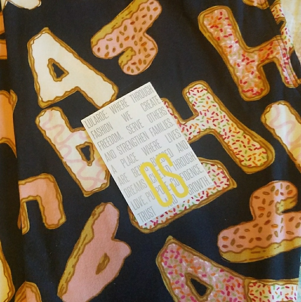 Lularoe birthday leggings