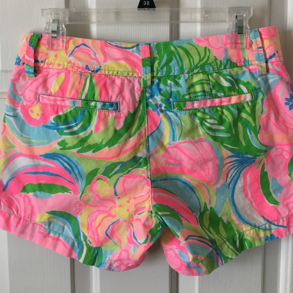 Lilly Pulitzer Callahan shorts 0 So A Peeling EUC - Picture 2 of 5