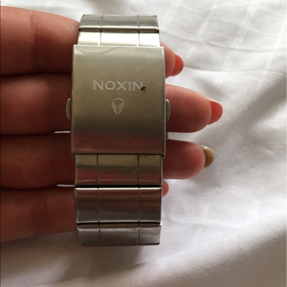 Nixon "The Quatro" Watch in Black - Picture 3 of 5