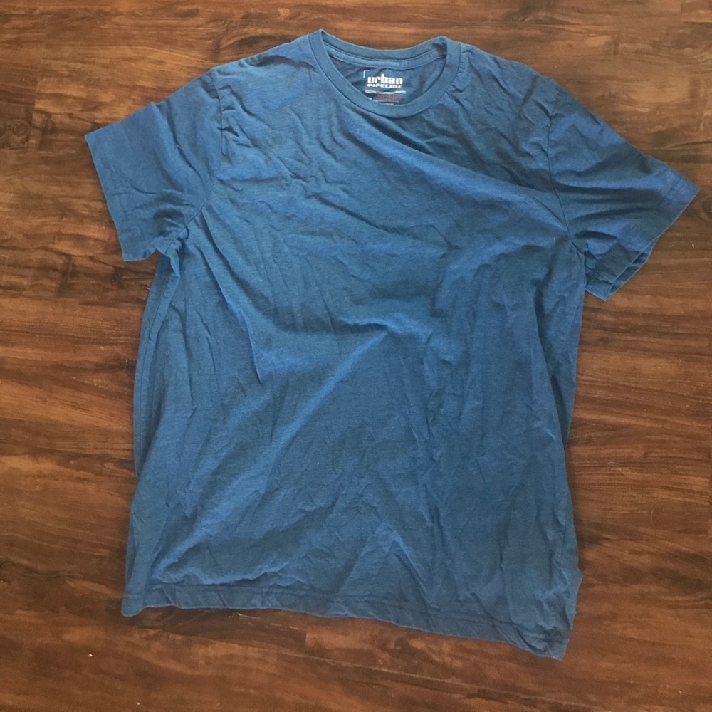 Blue t shirt scoop neck nwot urban pipeline