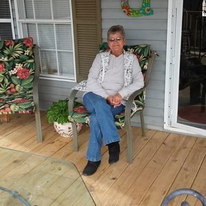 Meet your Posher, Linda