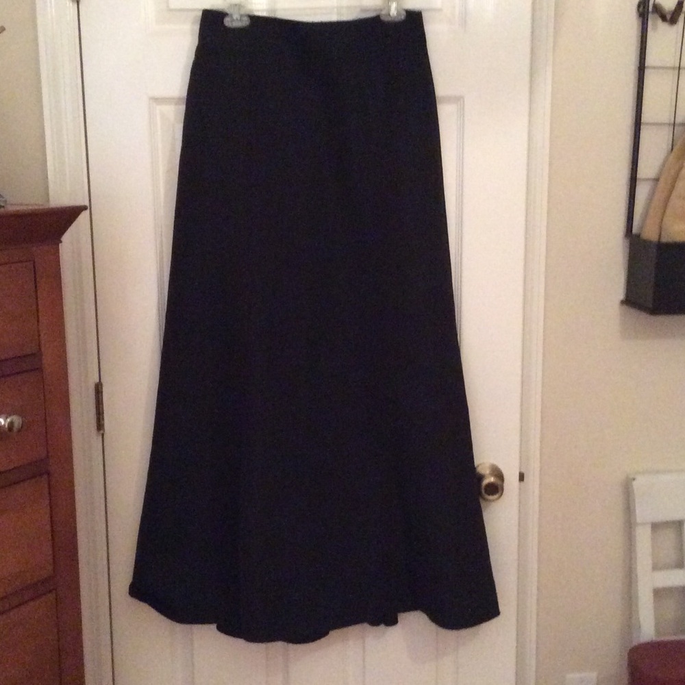 Ann Taylor skirt long formal black size 8