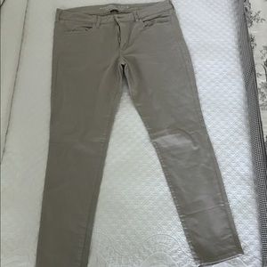 Khaki American Eagle Jeggings