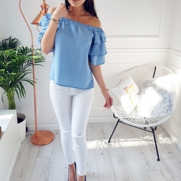 "Emilee" Ruffle Sleeve Top - Picture 3 of 8