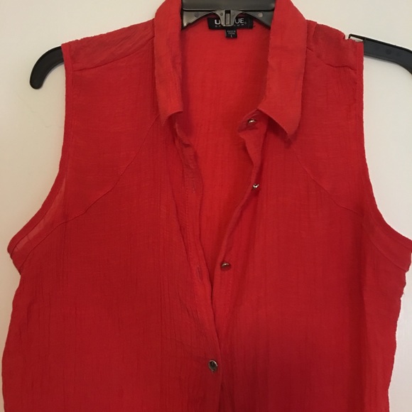 Breezy Red Tank - Picture 3 of 4