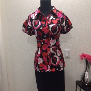 SOLD ❤️Short sleeve button down Blouse size Medium