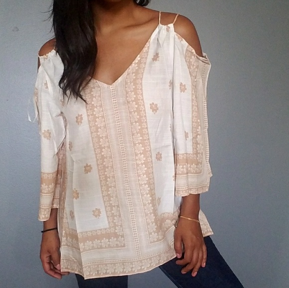 IVORY TAUPE PRINT COLD SHOULDER TOP - Picture 2 of 5