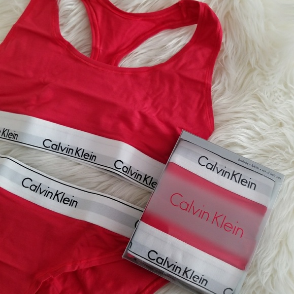 NWT* Calvin Klein Bralette & Bikini Bottom Set* - Picture 2 of 4