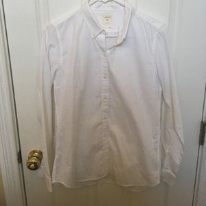 White collared button down blouse from GAP size Md