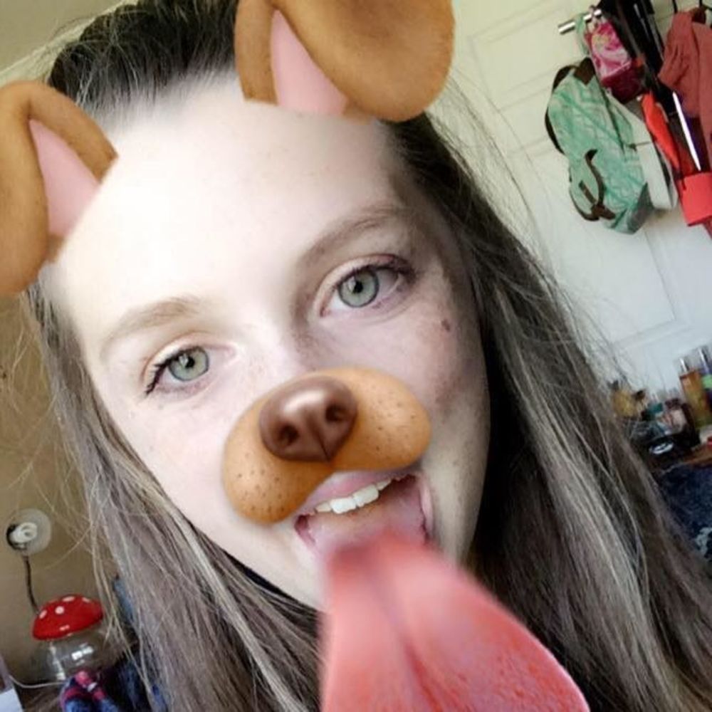 Meet your Posher, Lily