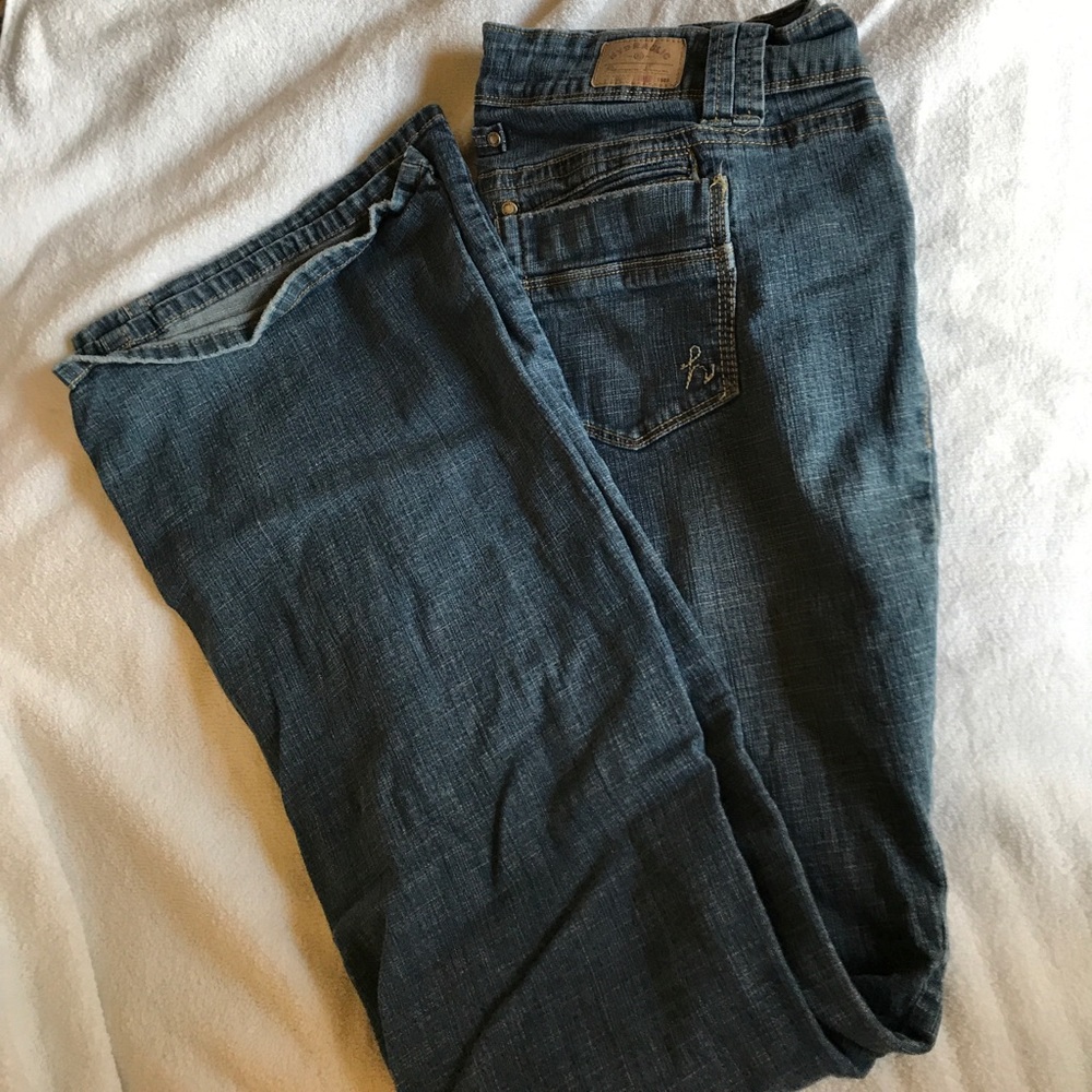 Hydraulic stretch denim bootcut