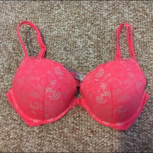 Victoria's Secret Very Sexy Push Up bra. 34D