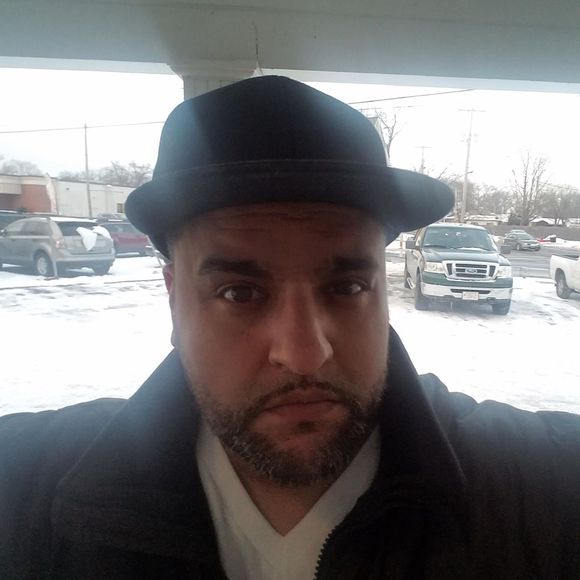 Meet your Posher, Domingo - Picture 1 of 1