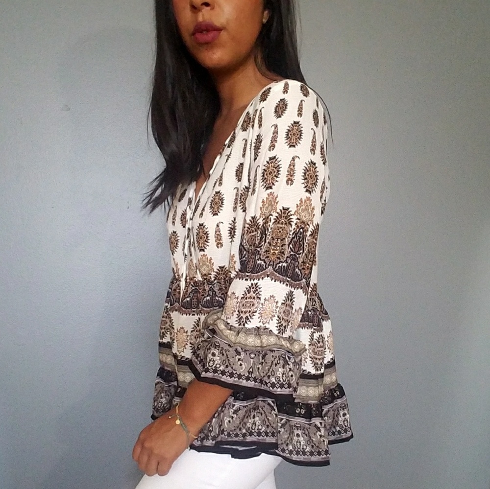 IVORY TAN BLACK PAISLEY PRINT TOP - Picture 2 of 4