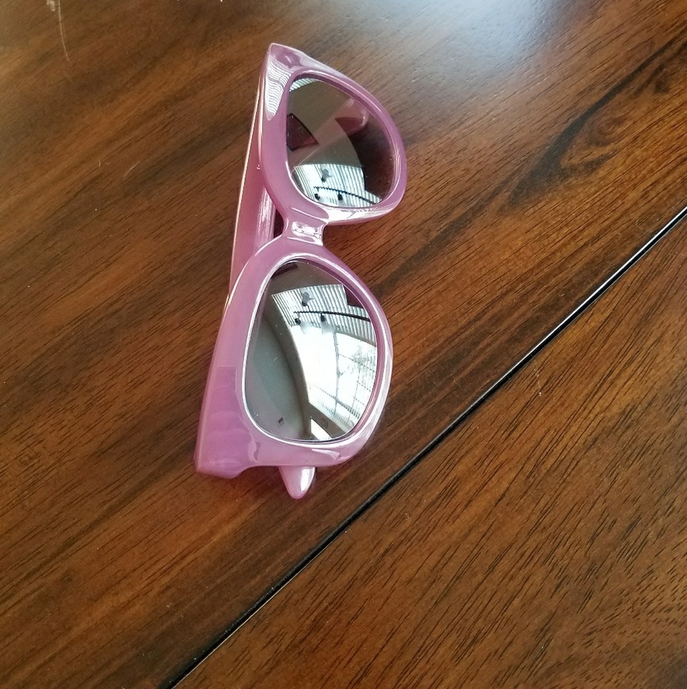 Sunglass