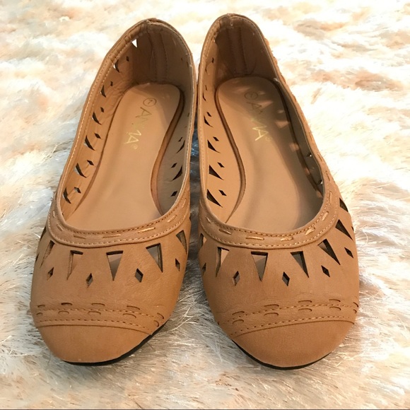 🔥NWT! Tribal Perforated Ballet Flat - Picture 3 of 4