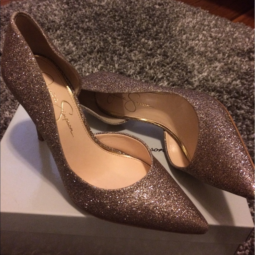 WORN ONCE sparkly gold Jessica Simpson pumps