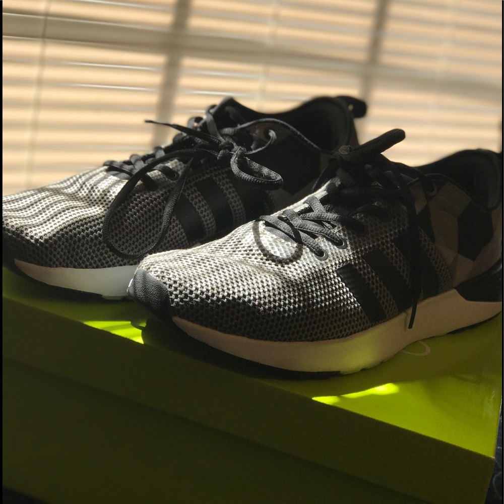 *PRICE DROP* AdidasNEO Cloudfoam Super Racer