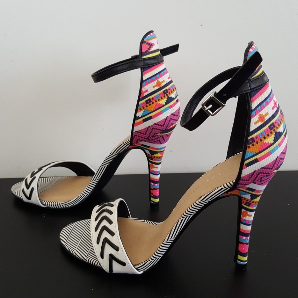 Chinese laundry sandal heels