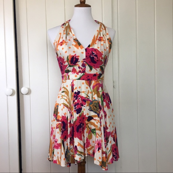 💕Fit and flare style Floral dress💕 - Picture 5 of 7