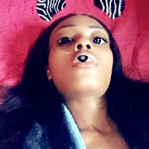 Meet your Posher, Derrianna